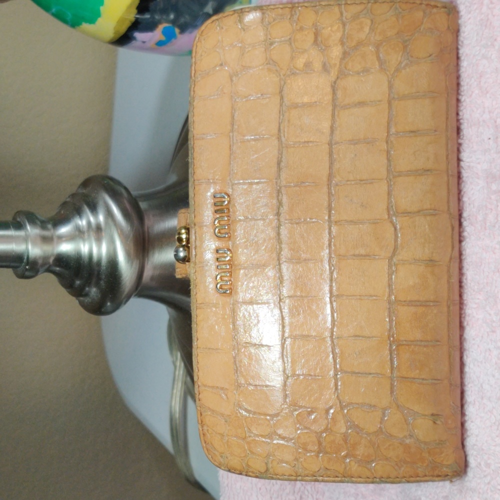 Miu Miu Kiss Lock Wallet